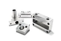 Maschinenbauteil aus CNC-Bearbeitung